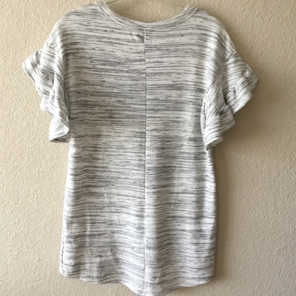 Francesca’s Alya Pumpkin Spice Ruffle Sleeve Top - Picture 3 of 7